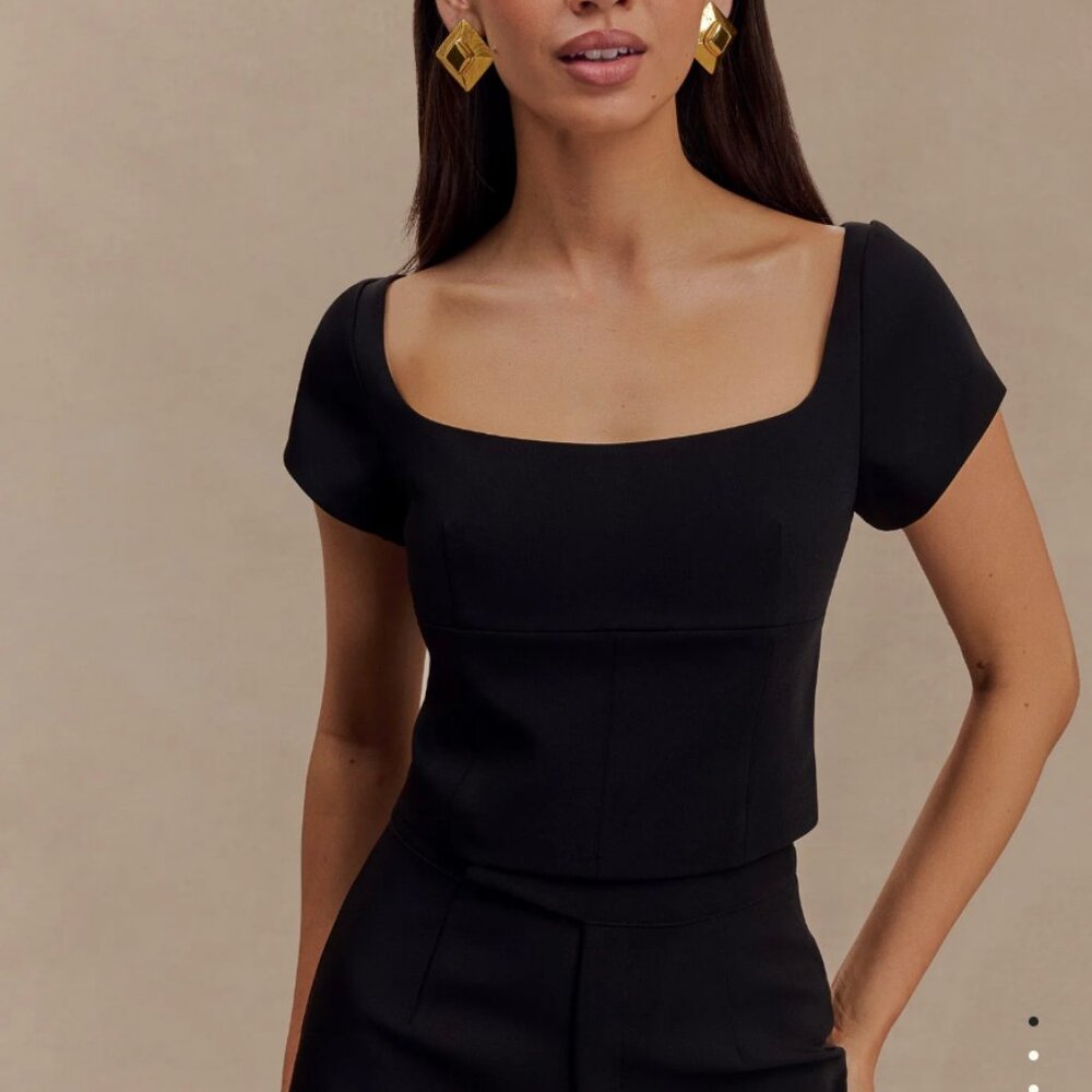 Ellis Cap Sleeve Longline Suiting Top - Black